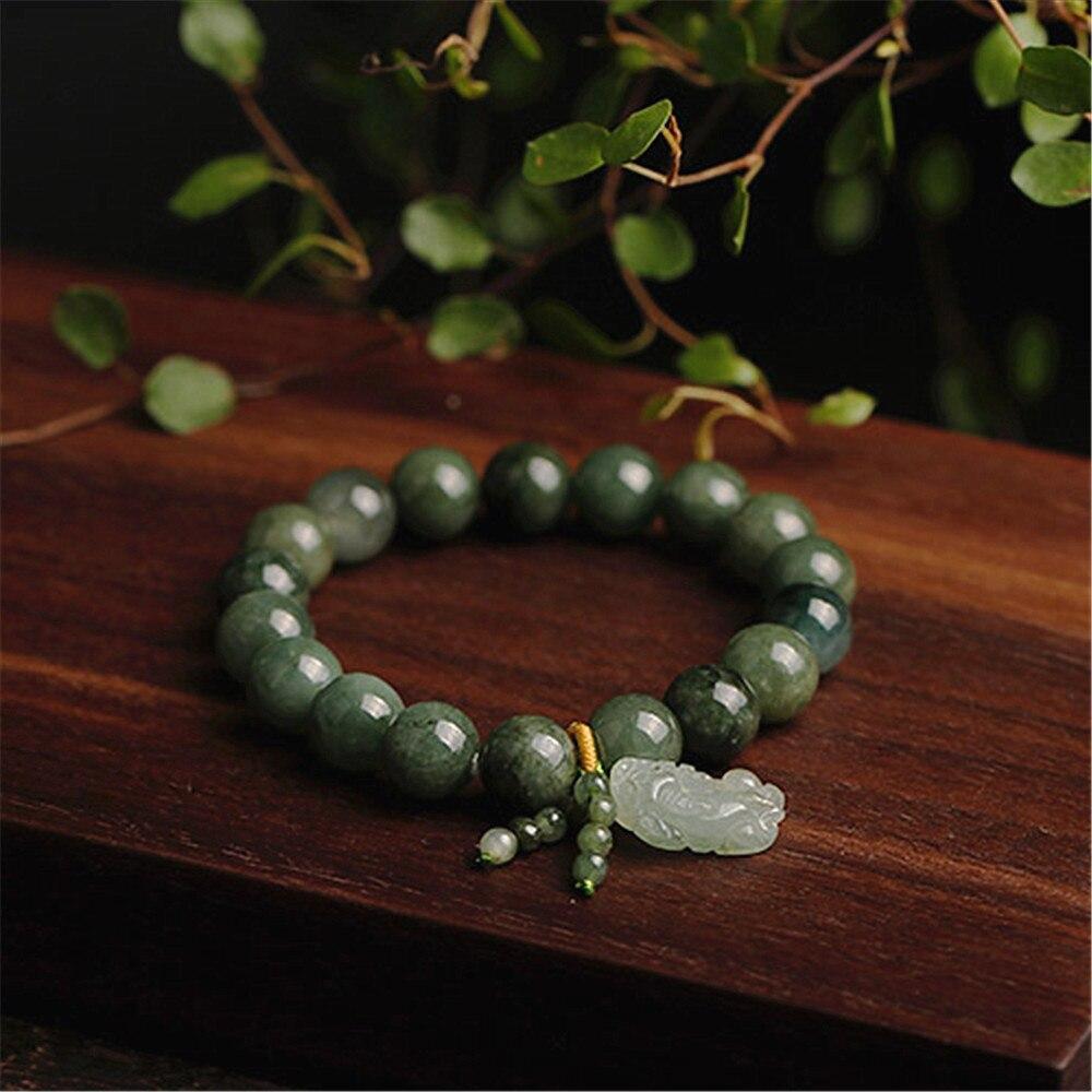 490+ Chinese Jade Bracelet Stock Photos, Pictures & Royalty-Free Images -  iStock
